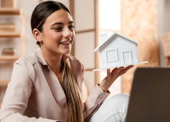 Calcular el presupuesto al comprar una casa requiere claves para un cálculo preciso.