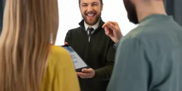 La negociación del contrato de alquiler requiere atención a los detalles y consideración de aspectos clave.