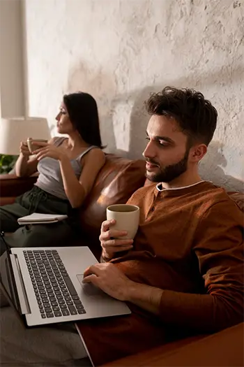 Ideas para diseñar una sala de estar moderna y funcional | Estrategia #24 El estilo minimalista es popular para diseñar una sala de estar moderna y funcional