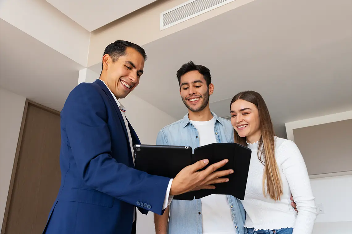 Cómo preparar tu casa para venderla rápidamente | Estrategia #6 Cuando muestres tu casa, asegúrate de resaltar los puntos fuertes y únicos de la propiedad.