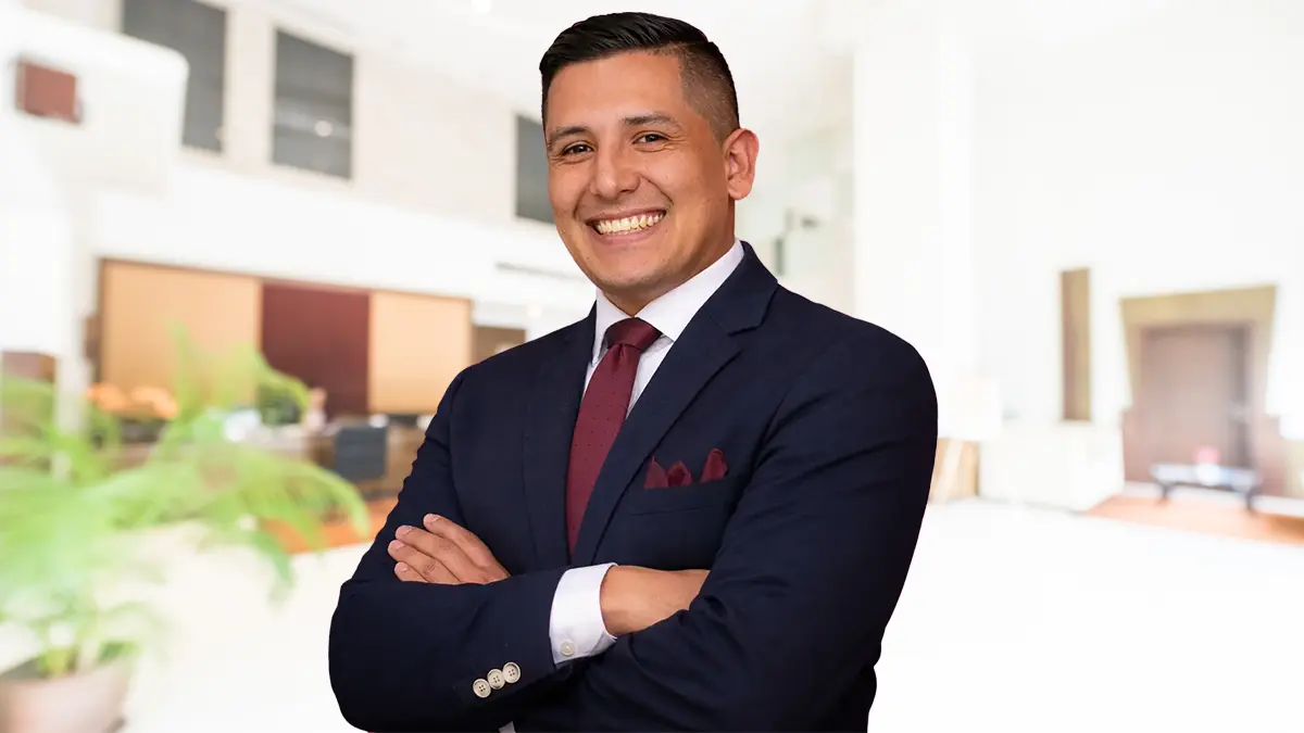 El agente inmobiliario Giancarlo Montes de Oca, con registro MVCS 11063-PN, lidera el equipo de LyG Bienes Raíces.