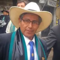 Daniel, Director Jurídico de LyG Bienes Raices, experto en derecho inmobiliario y saneamiento legal de predios en Arequipa.